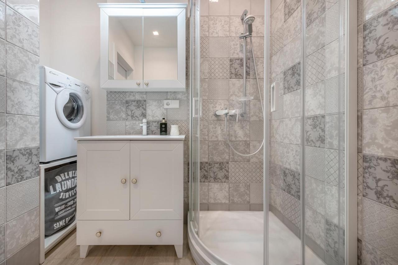 Happy Just Studio, Self Check-in-24x7,parking-in-the-underground-garage Appartement *