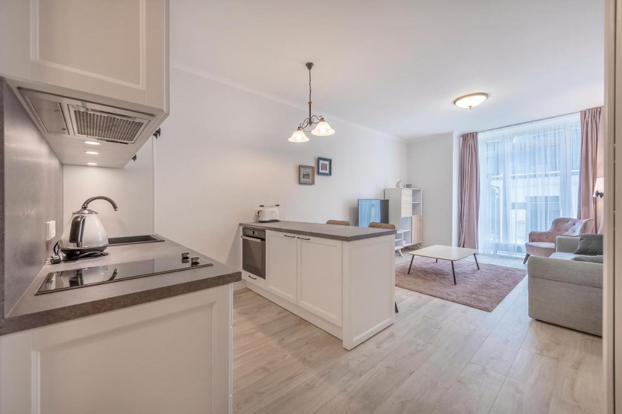 Appartement Happy Just Studio, Self Check-in-24x7,parking-in-the-underground-garage *