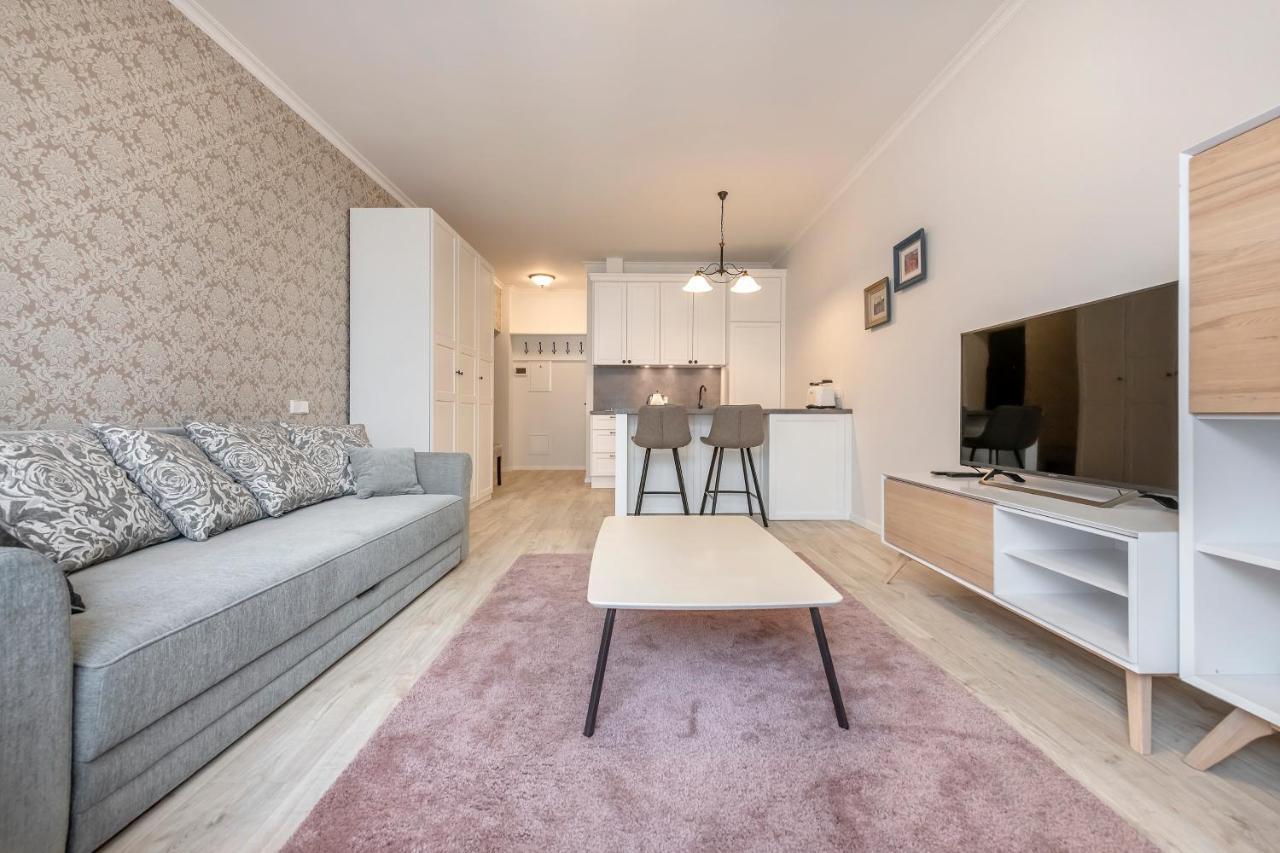 Happy Just Studio, Self Check-in-24x7,parking-in-the-underground-garage Appartement